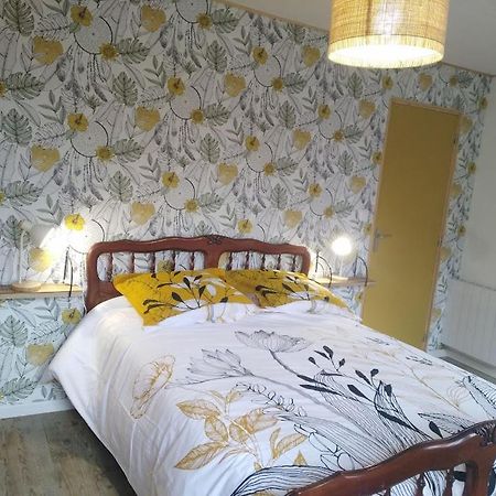 Appartement Cozy Dans Maison Privee Tauves Luaran gambar